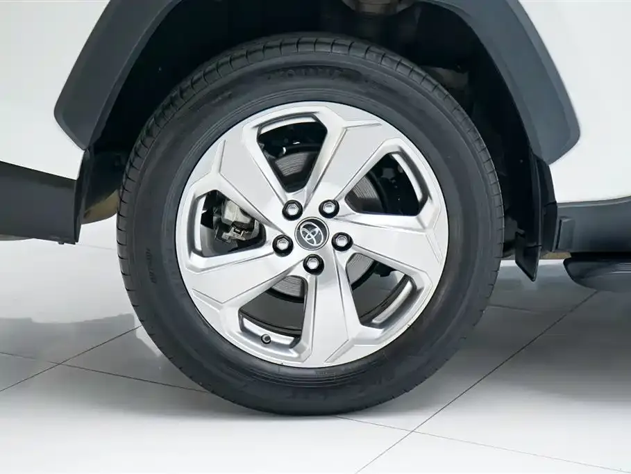 Toyota RAV4 2021 из CN, фото 8