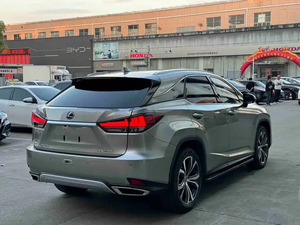 Lexus RX — фото 4