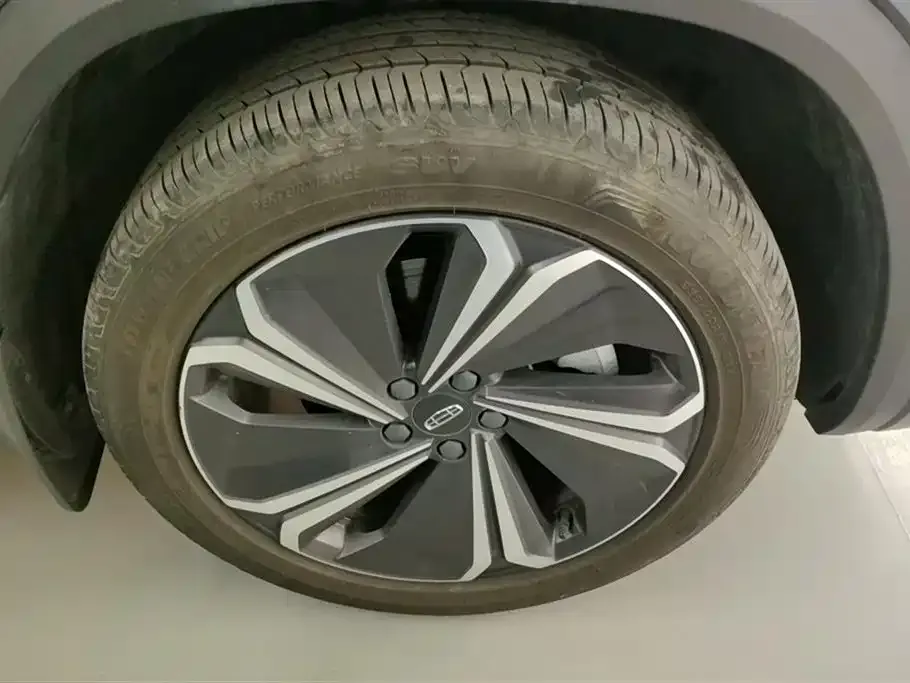 Geely Xingyue L 2023 из CN, фото 4
