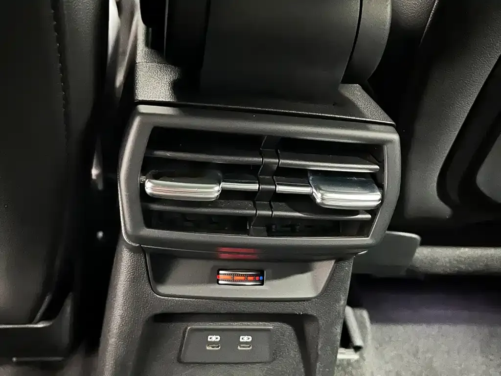Audi A3 2023 из CN, фото 9