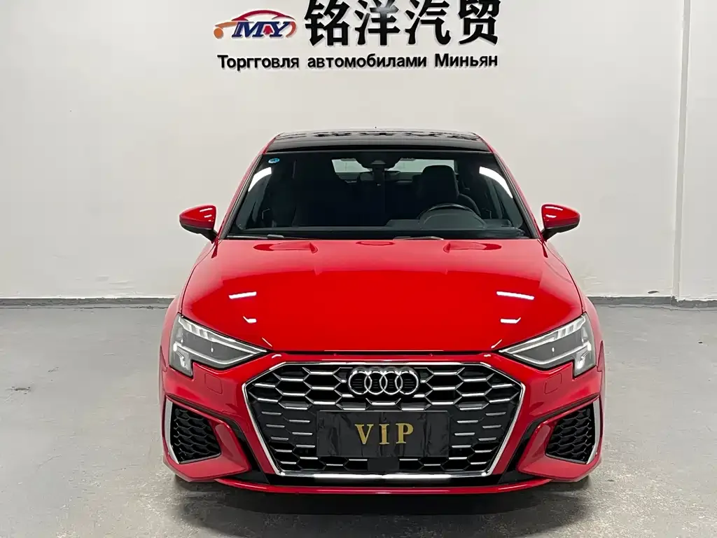 Audi A3 2023 из CN, фото 2