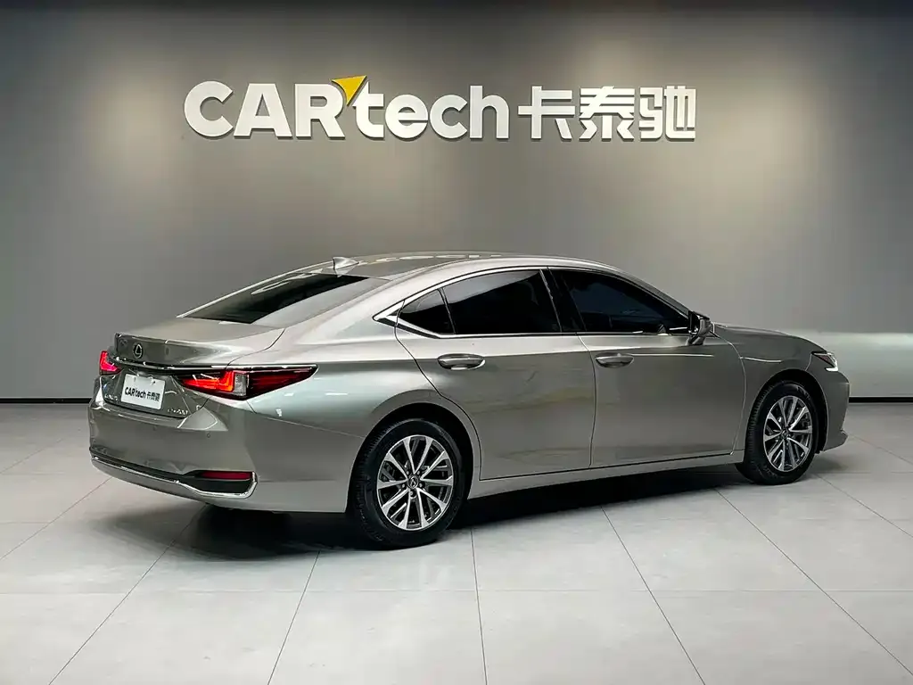 Lexus ES 2021 из CN, фото 7