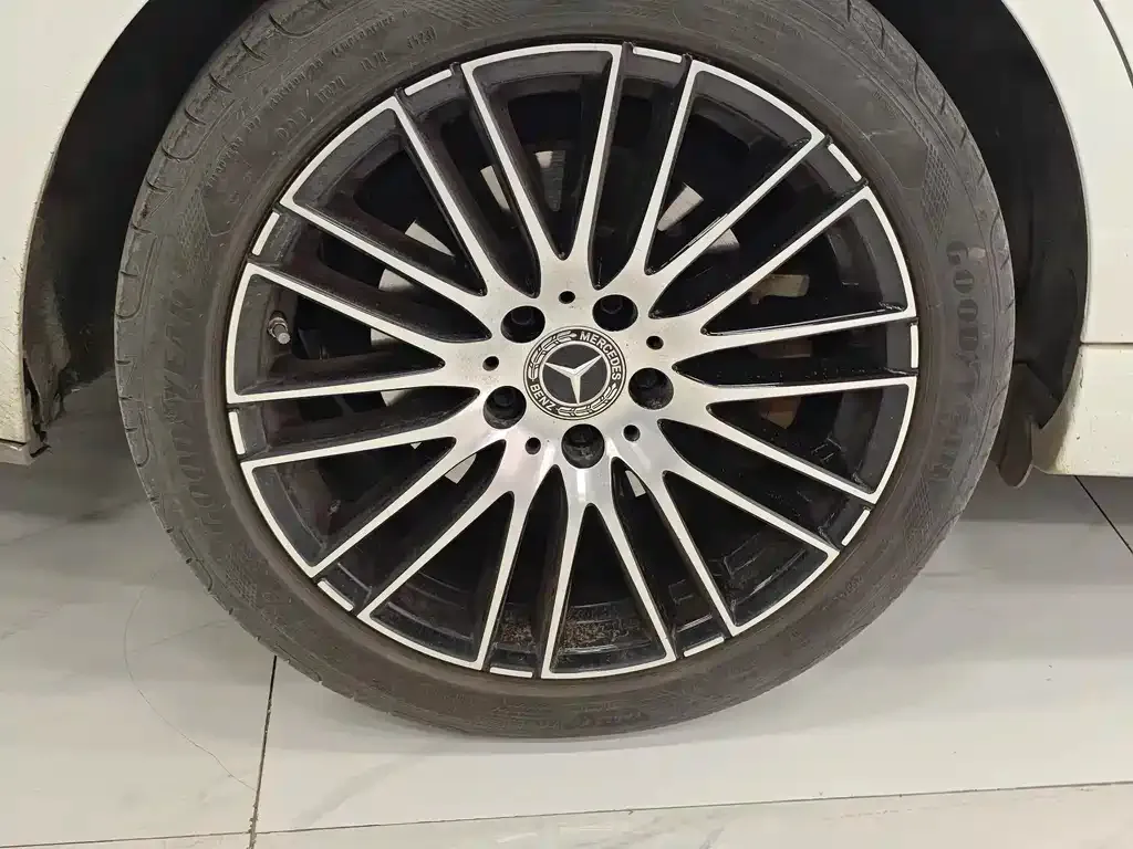 Mercedes-Benz C-Class 2024 из CN, фото 8