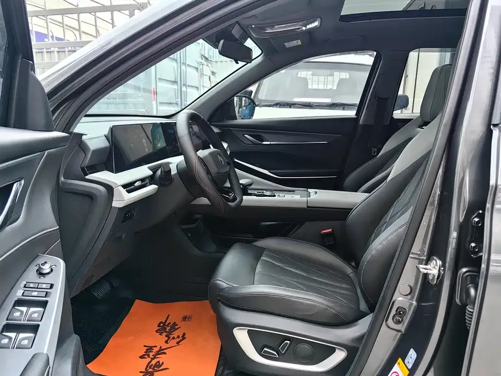 Changan CS75PLUS 2024 из CN, фото 2