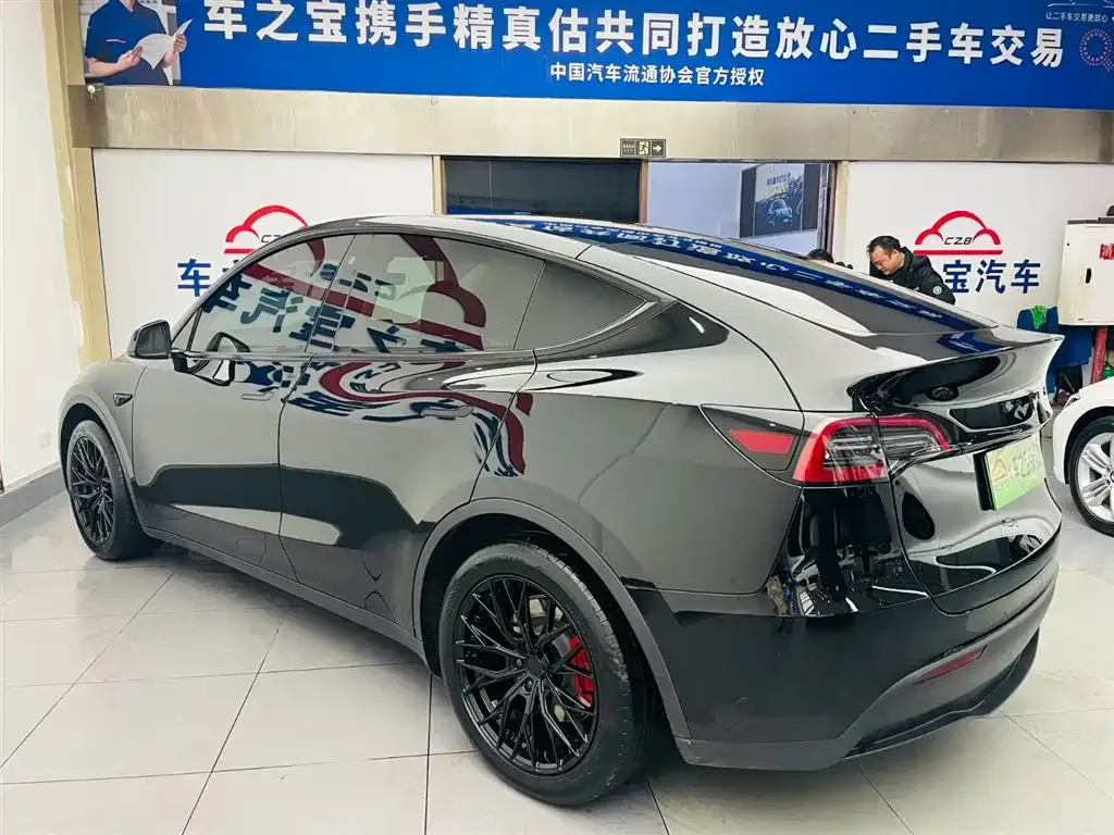 Tesla Model Y 2023 из CN, фото 7