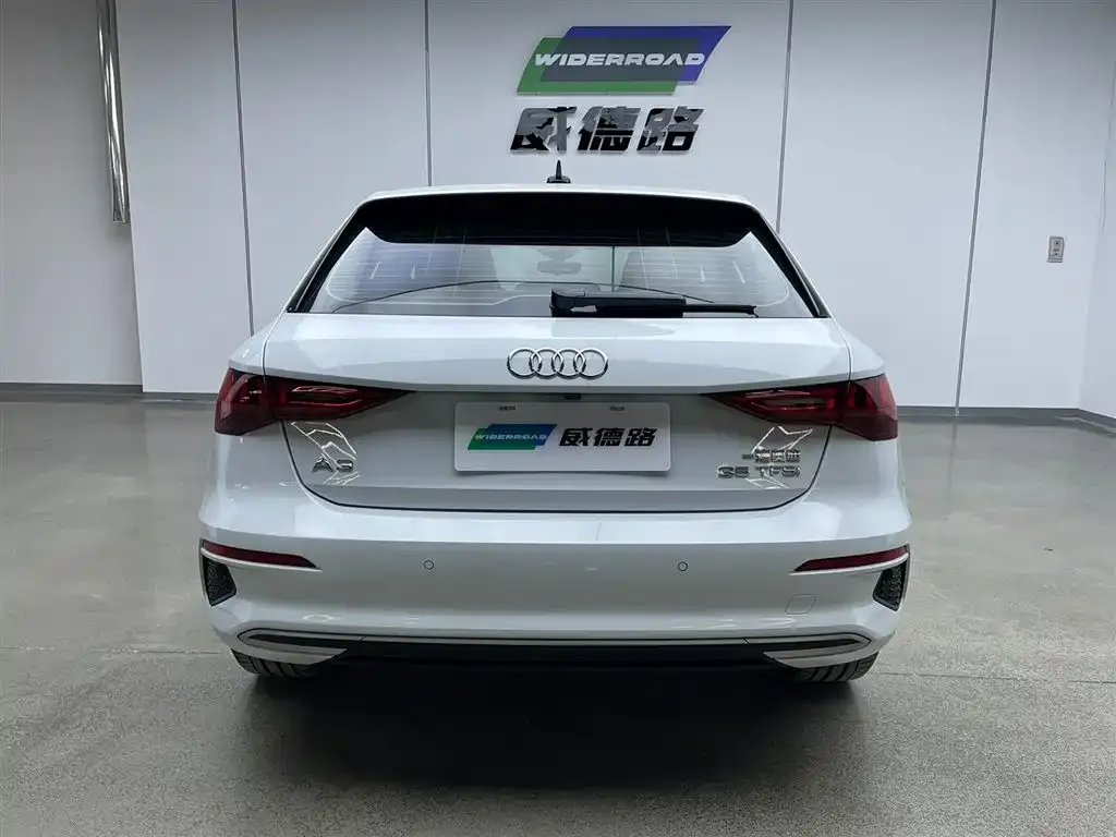 Audi A3 2023 из CN, фото 6