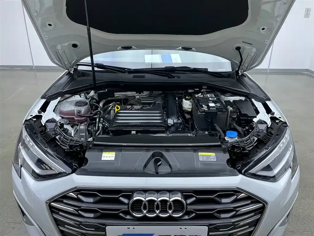 Audi A3 2023 из CN, фото 3