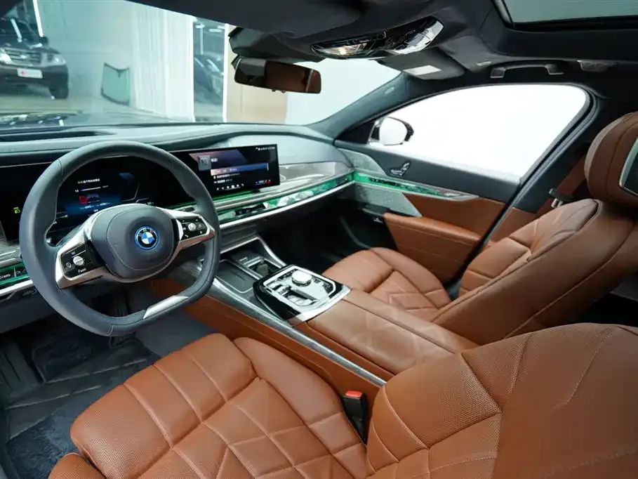 BMW i7 2024 из CN, фото 7