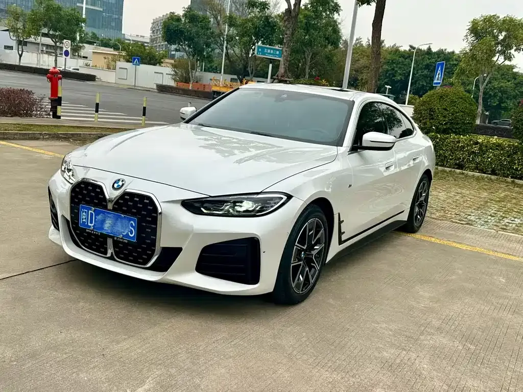BMW 4 Series 2022 из CN, фото 1