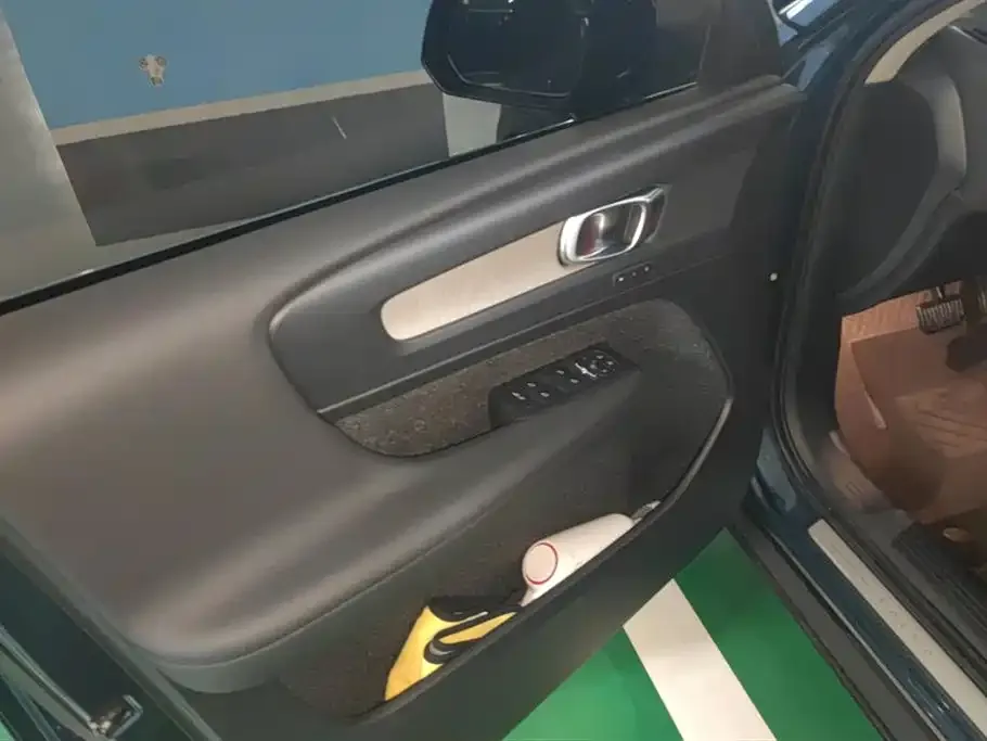 Volvo XC40 2021 из CN, фото 10