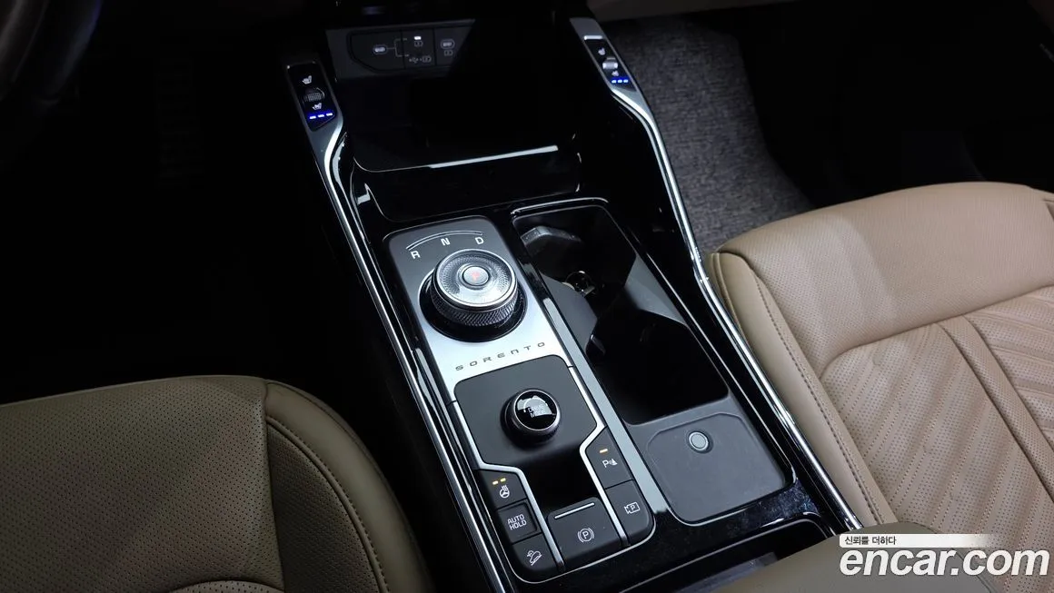 Kia Sorento — фото 9