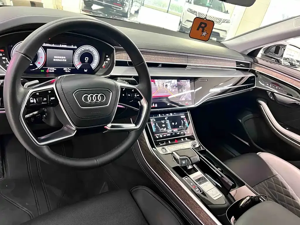 Audi A8 2023 из CN, фото 10
