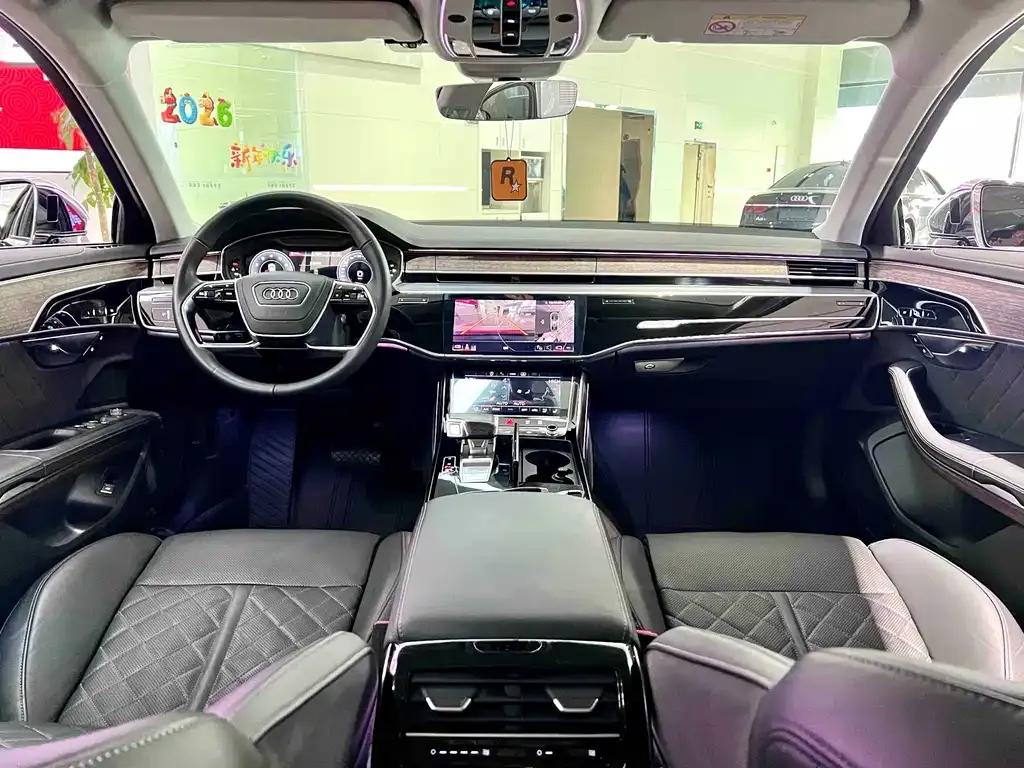 Audi A8 2023 из CN, фото 6