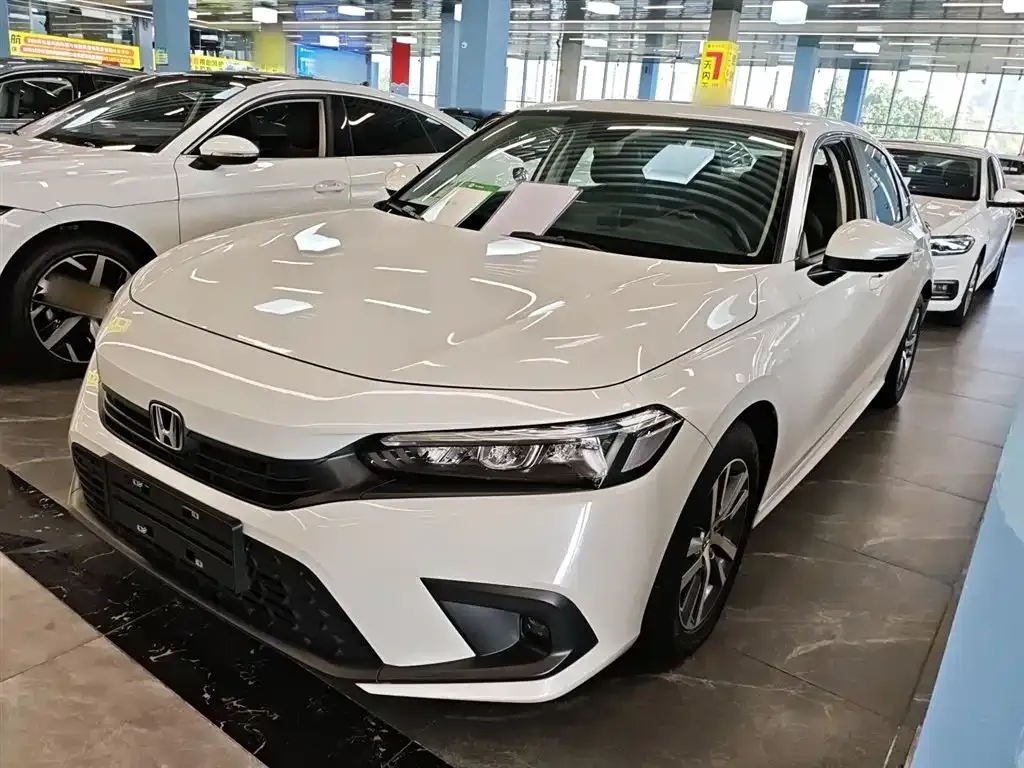 Honda Civic 2024 из CN, фото 2