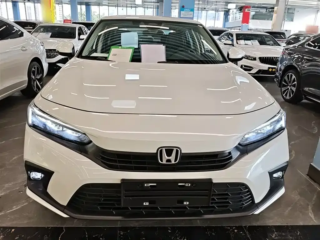 Honda Civic 2024 из CN, фото 3