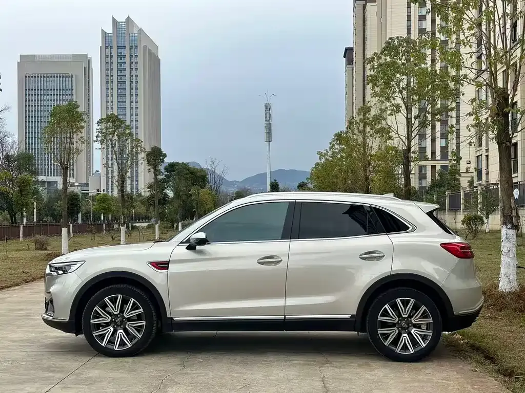 Hongqi HS5 2021 из CN, фото 3
