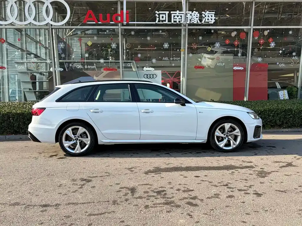 Audi A4 (Import) — фото 9