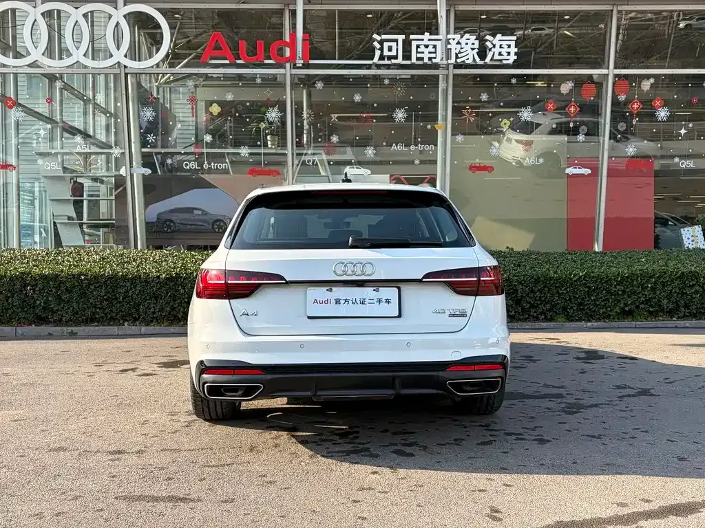 Audi A4 (Import) — фото 5
