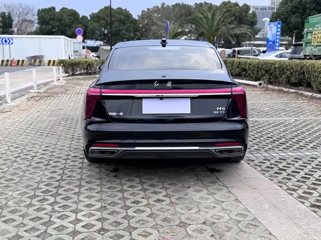 Hongqi H5 2024 из CN, фото 3