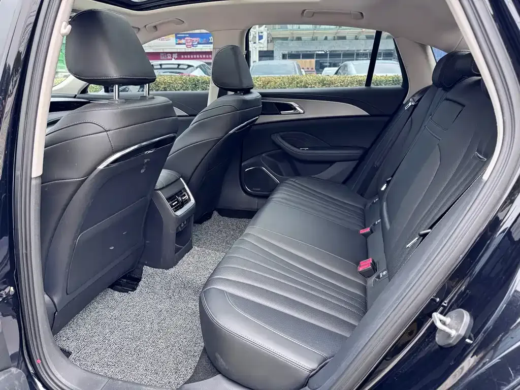 Hongqi H5 2024 из CN, фото 6