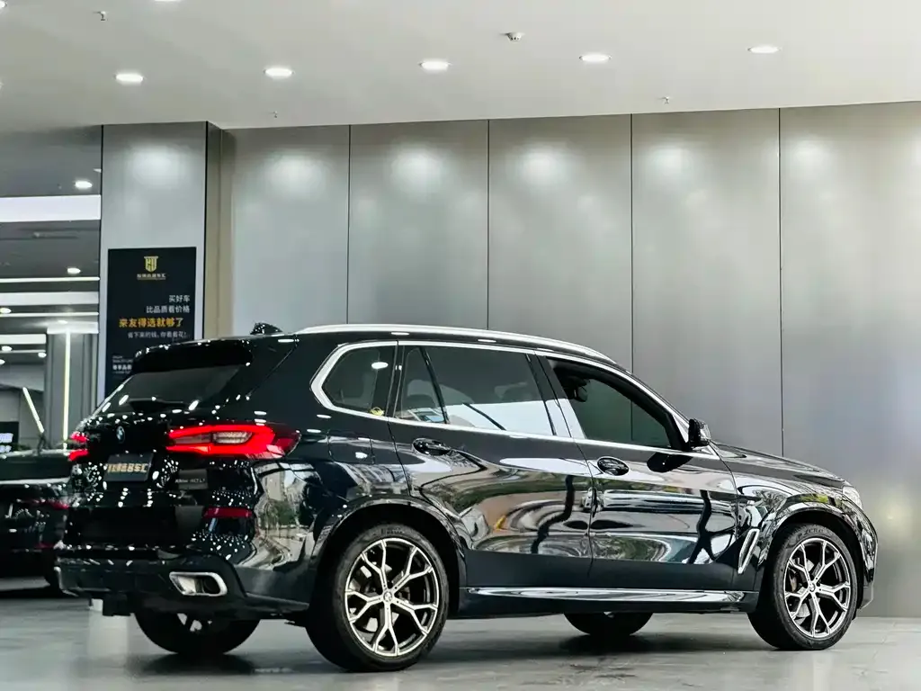 BMW X5 — фото 2