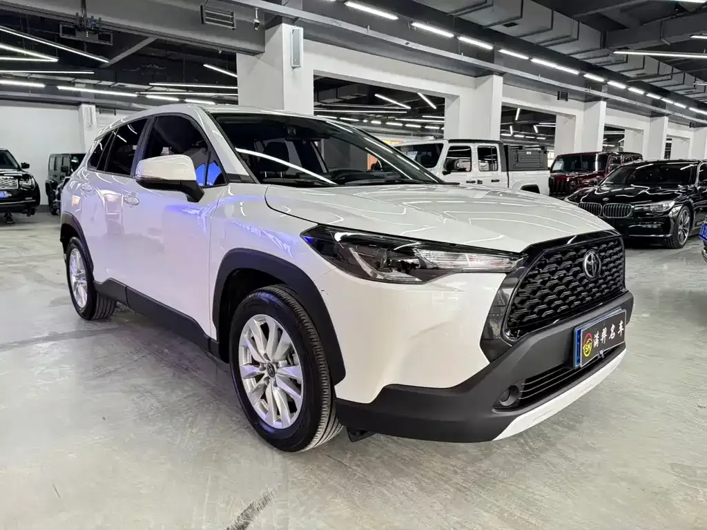 Toyota Corolla Cross 2022 из CN, фото 3