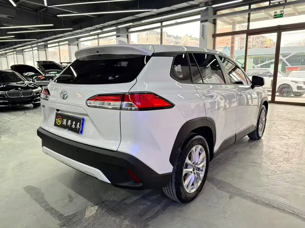 Toyota Corolla Cross 2022 из CN, фото 2