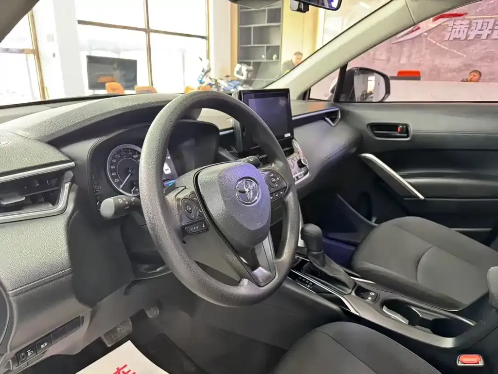 Toyota Corolla Cross 2022 из CN, фото 4