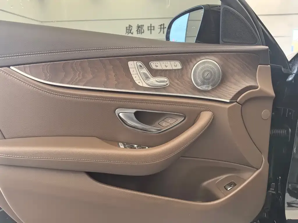 Mercedes-Benz E-Class 2022 из CN, фото 4