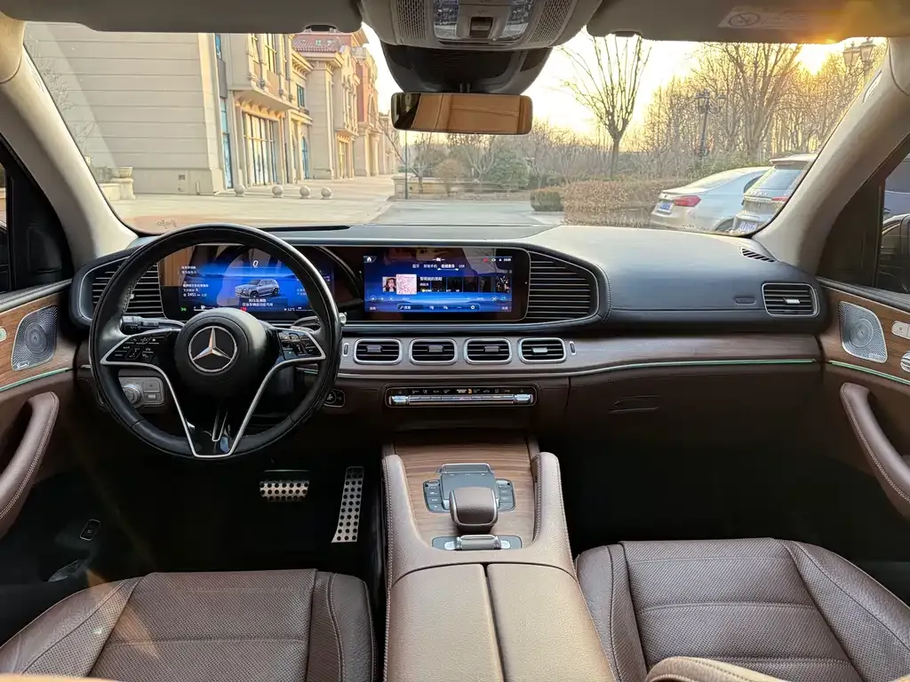 Mercedes-Benz GLS 2025 из CN, фото 8