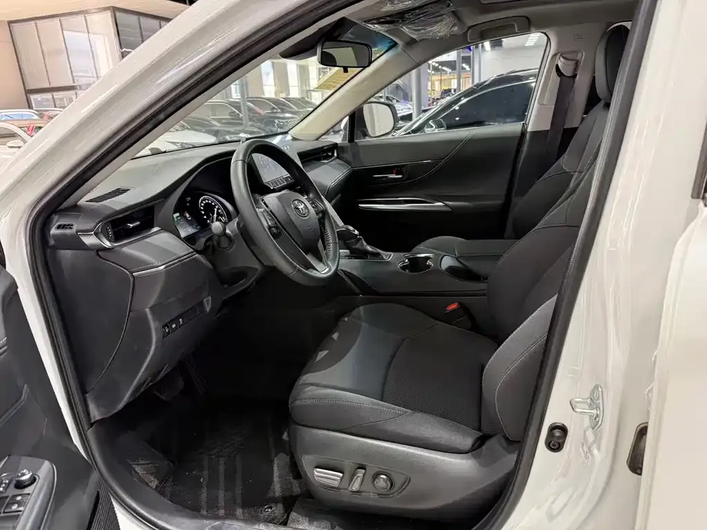 Toyota Harrier 2025 из CN, фото 6