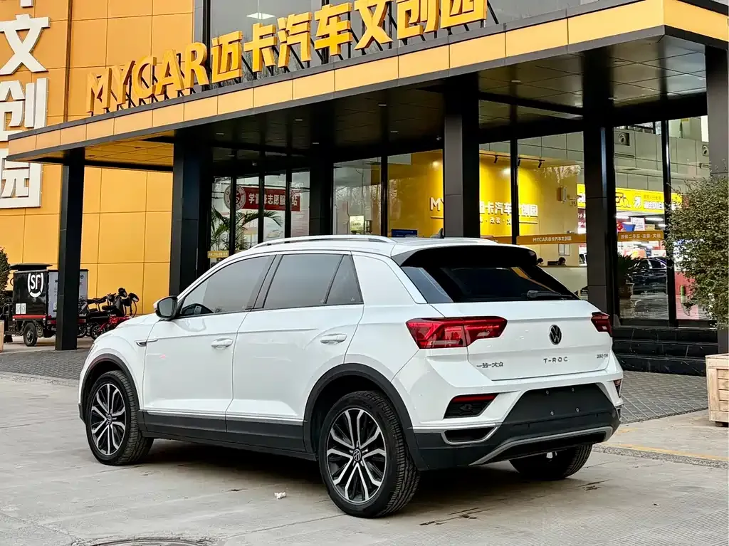 Volkswagen T-Roc 2023 из CN, фото 2