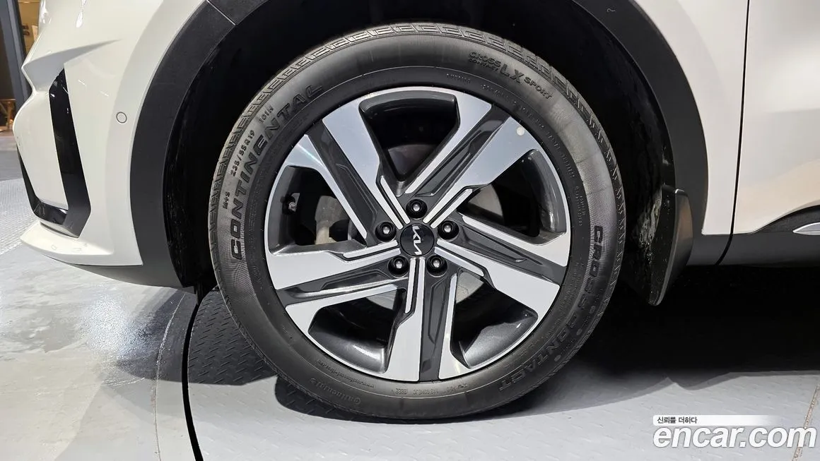 Kia Sorento — фото 6