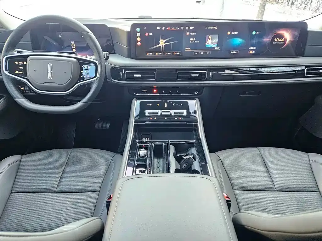 Lincoln Aviator 2025 из CN, фото 7