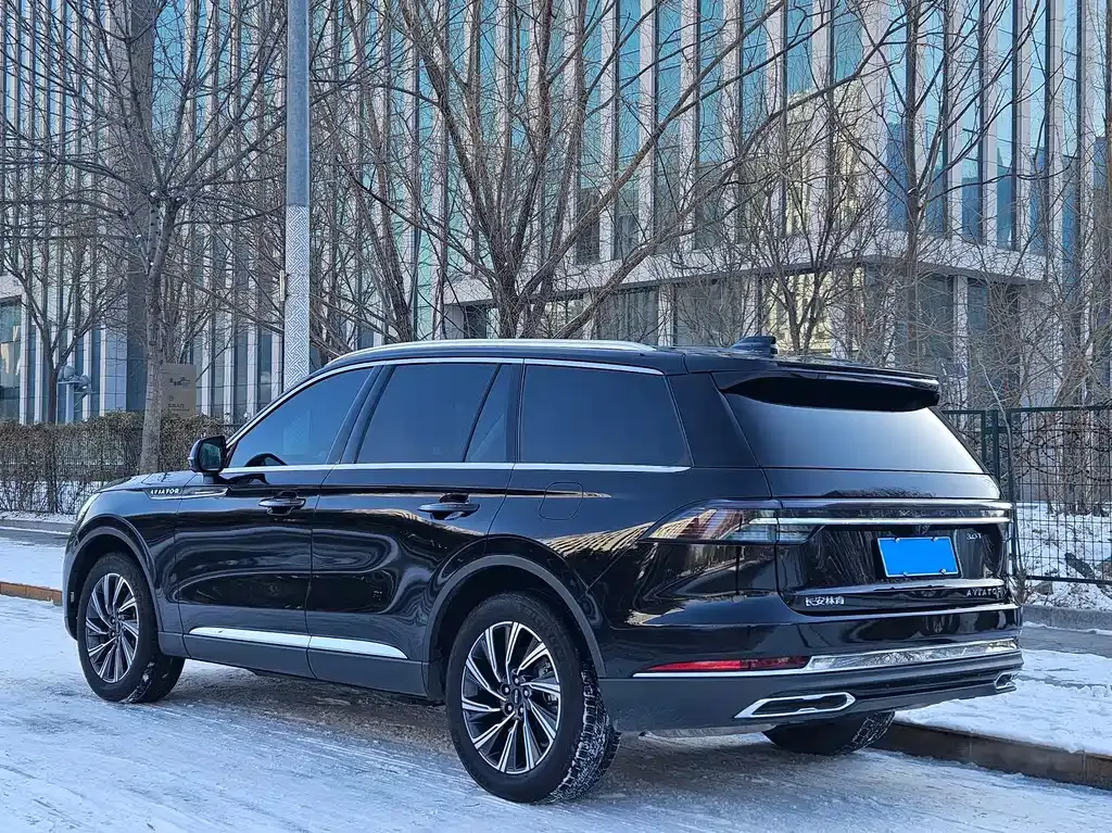 Lincoln Aviator 2025 из CN, фото 10