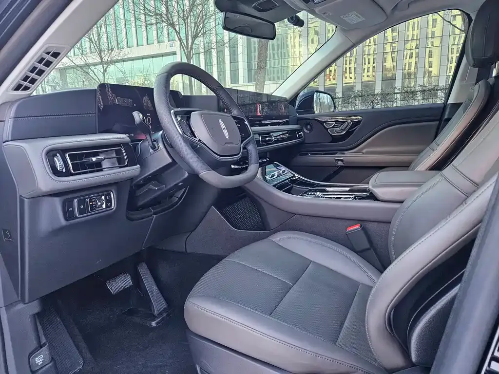 Lincoln Aviator 2025 из CN, фото 5