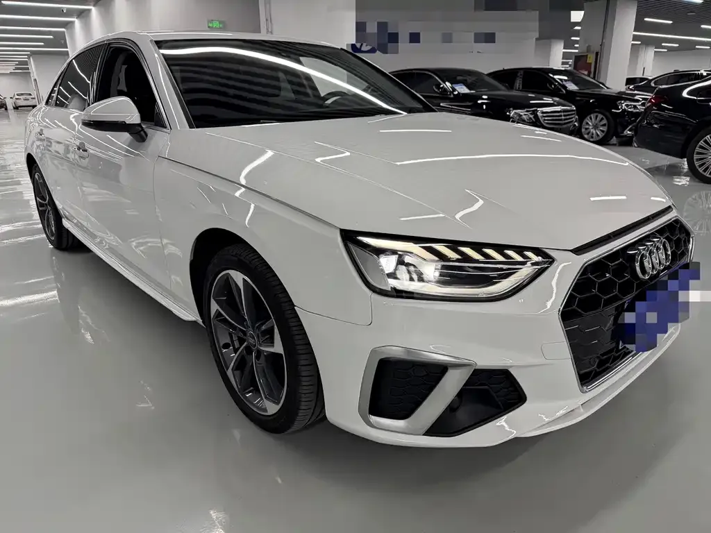 Audi A4L 2024 из CN, фото 8