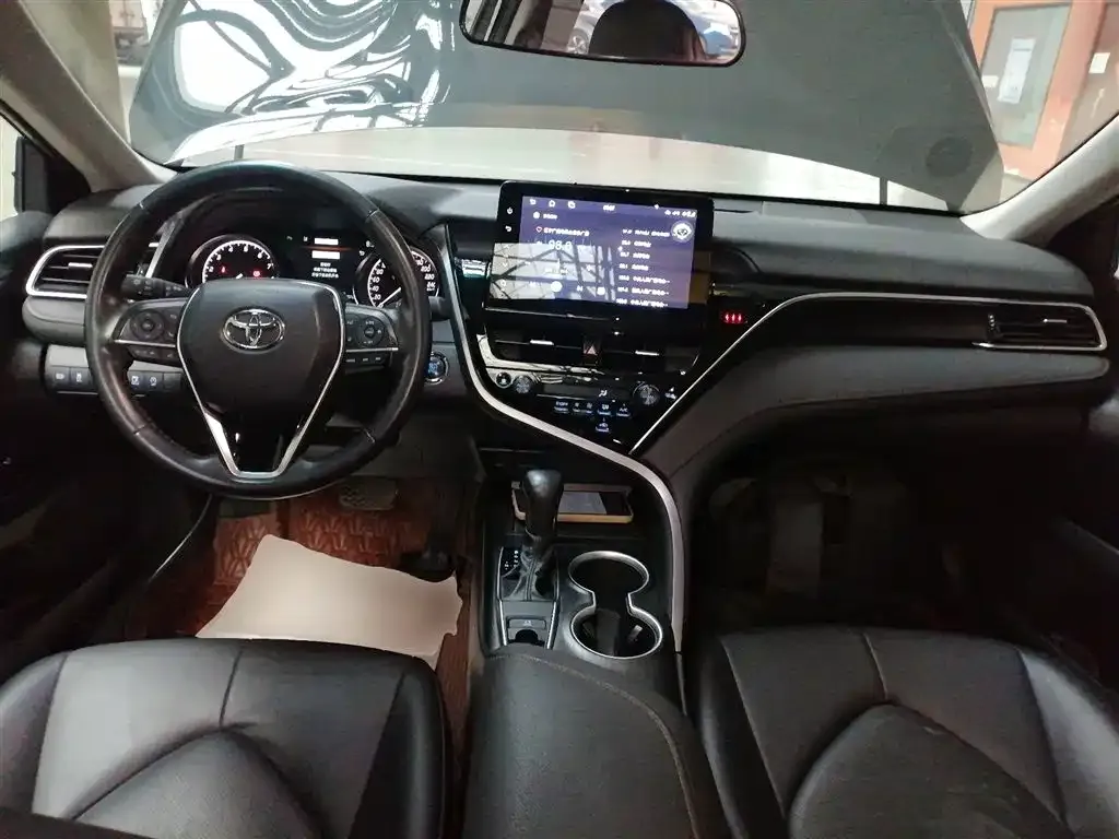 Toyota Camry 2023 из CN, фото 10