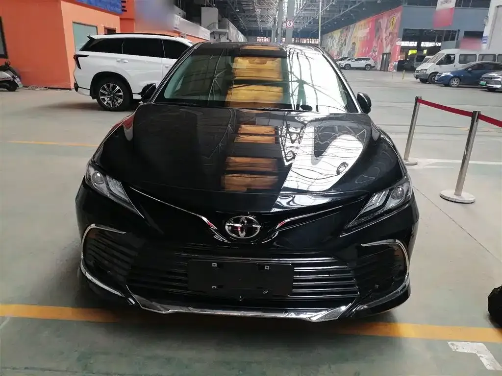 Toyota Camry 2023 из CN, фото 3