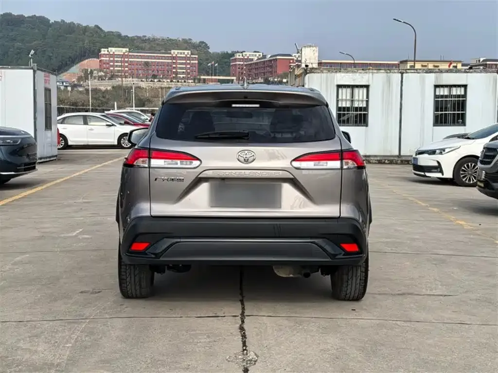 Toyota Frontlander 2024 из CN, фото 10