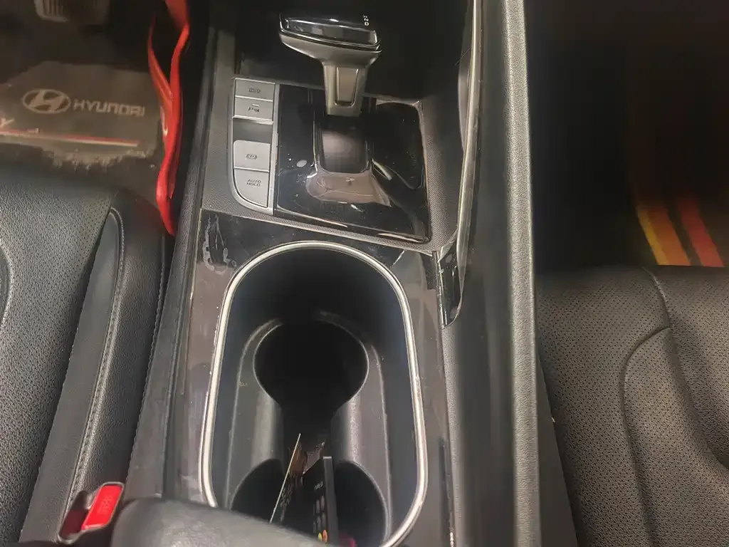 Hyundai Elantra 2022 из CN, фото 5