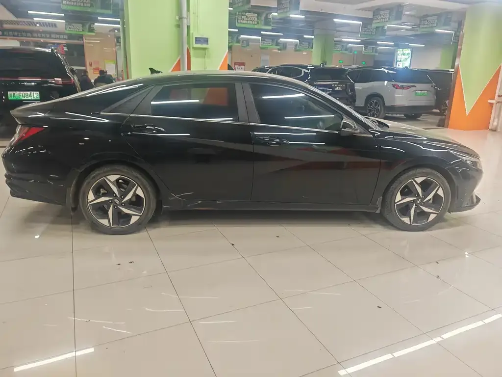 Hyundai Elantra 2022 из CN, фото 9