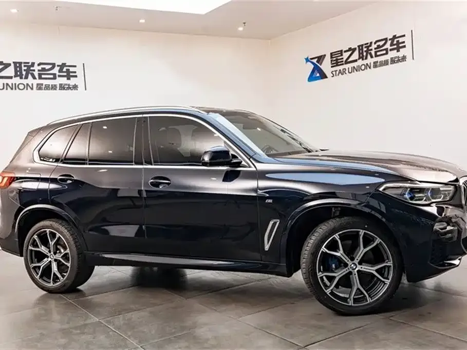 BMW X5 (Import) — фото 8