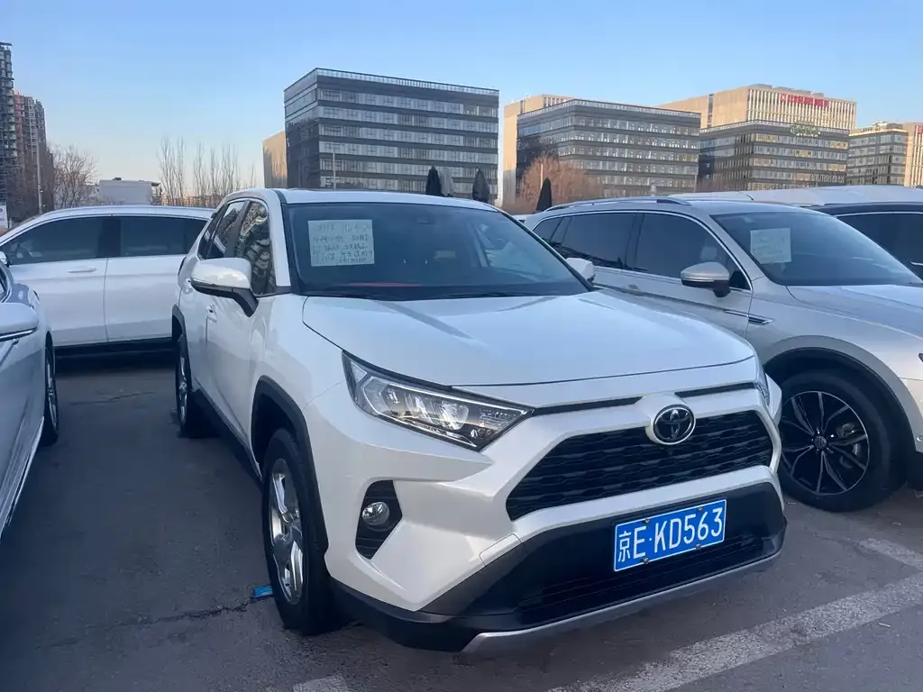Toyota RAV4 2021 из CN, фото 7