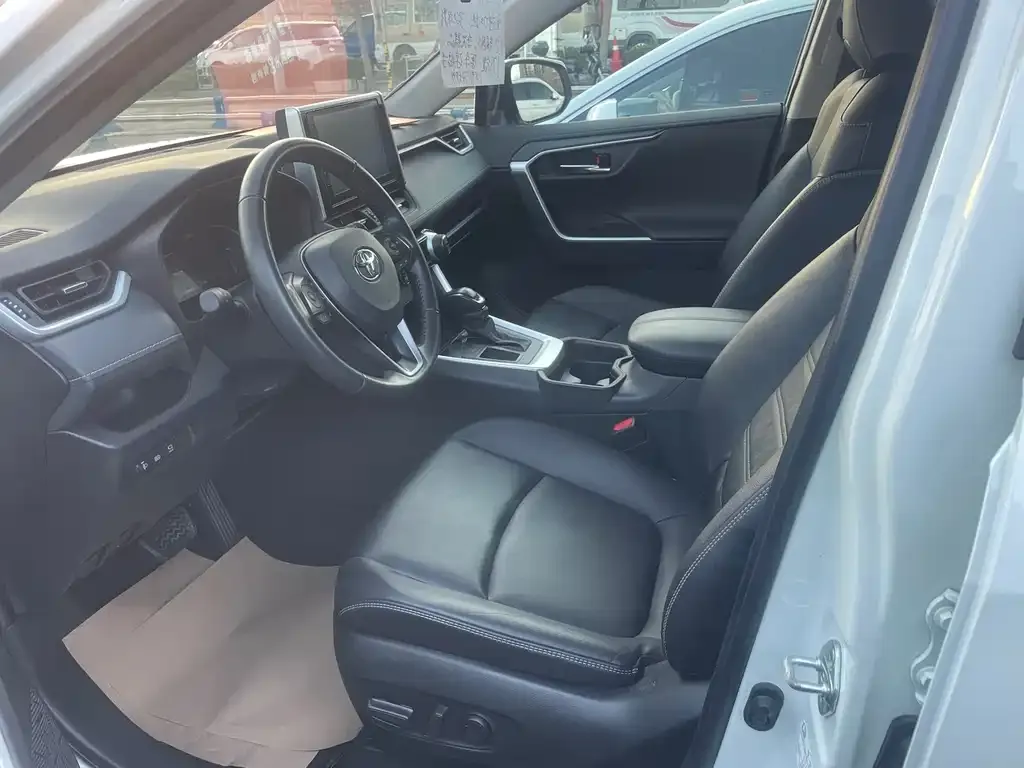 Toyota RAV4 2021 из CN, фото 9