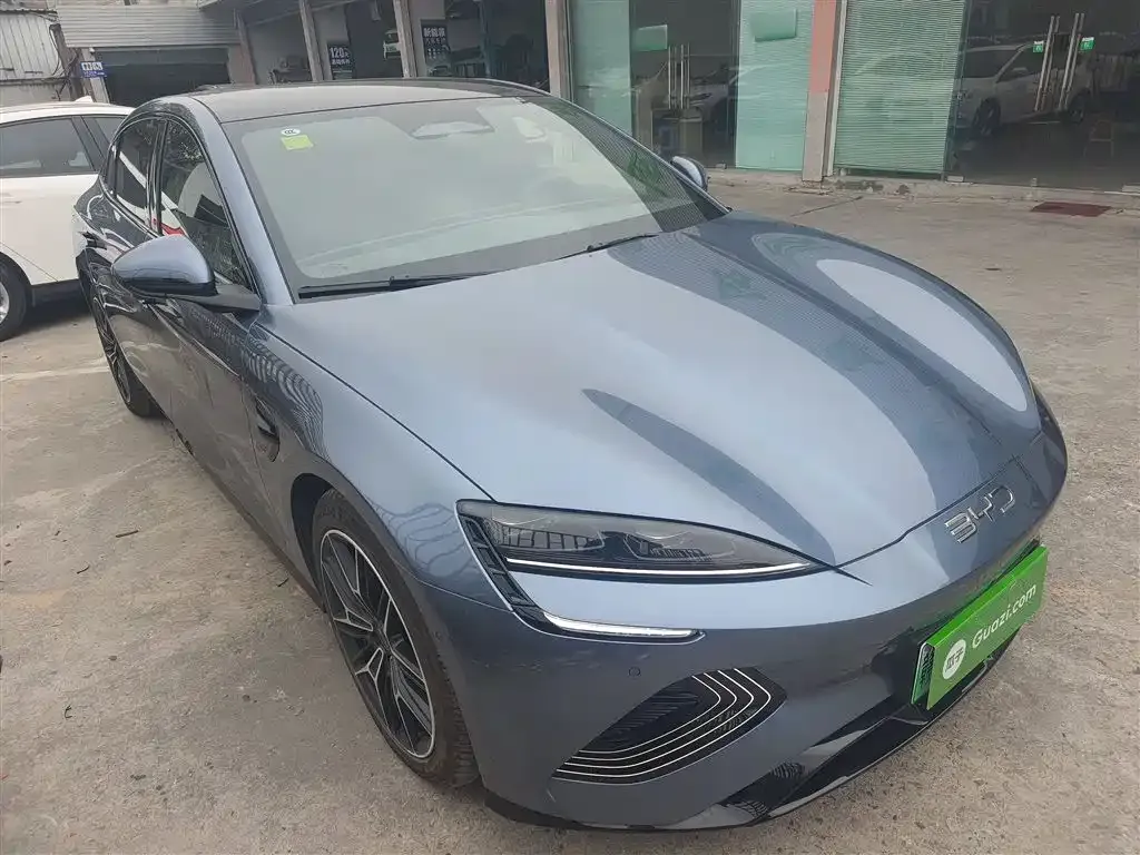 BYD Seal — фото 10