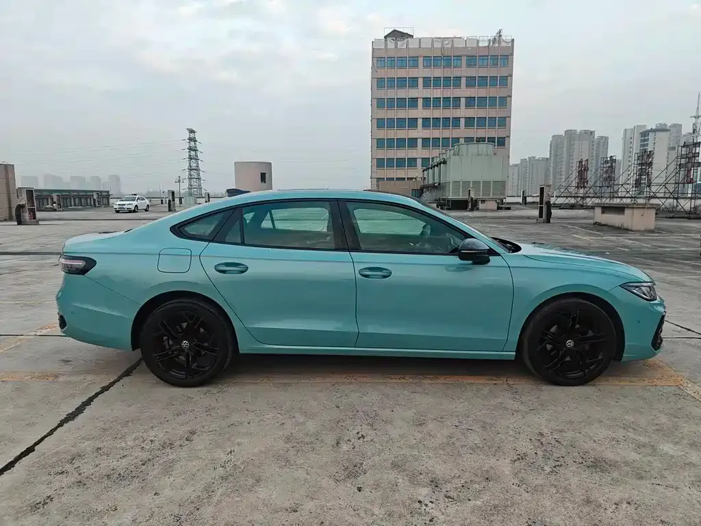 Volkswagen Passat 2024 из CN, фото 10