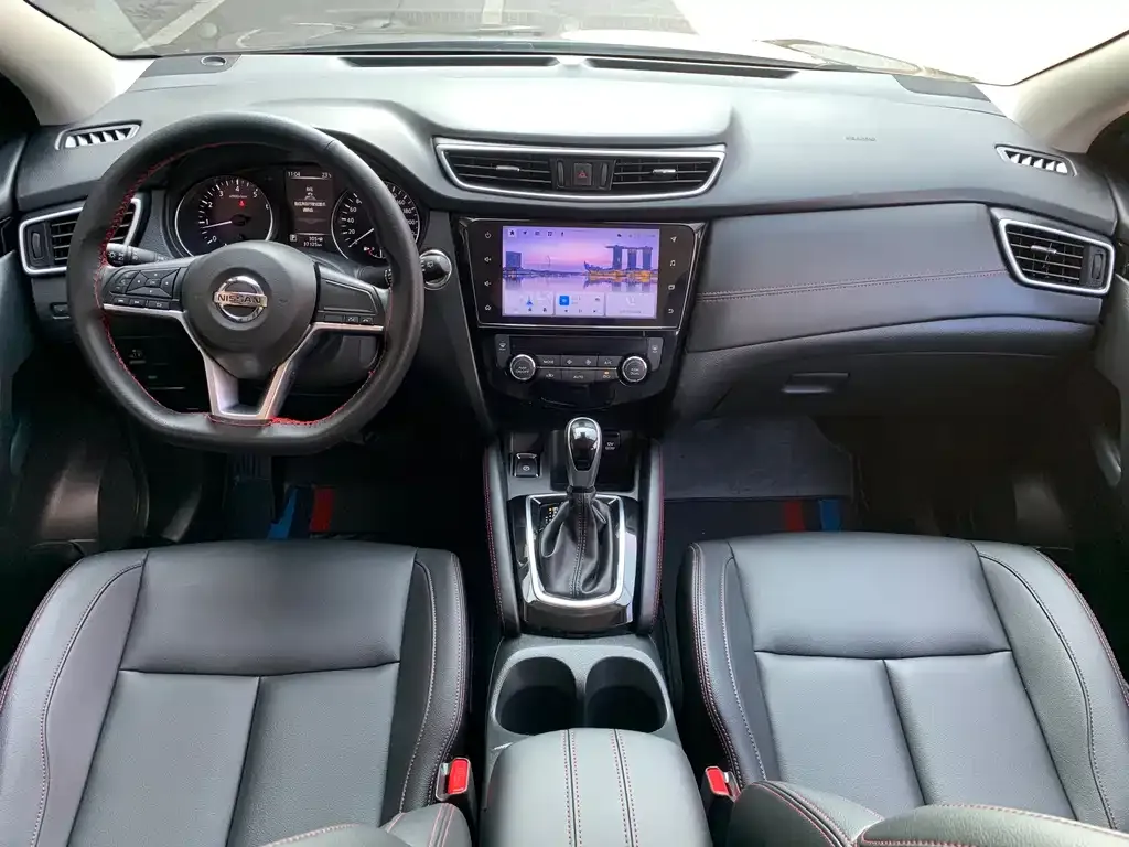 Nissan Qashqai 2021 из CN, фото 2