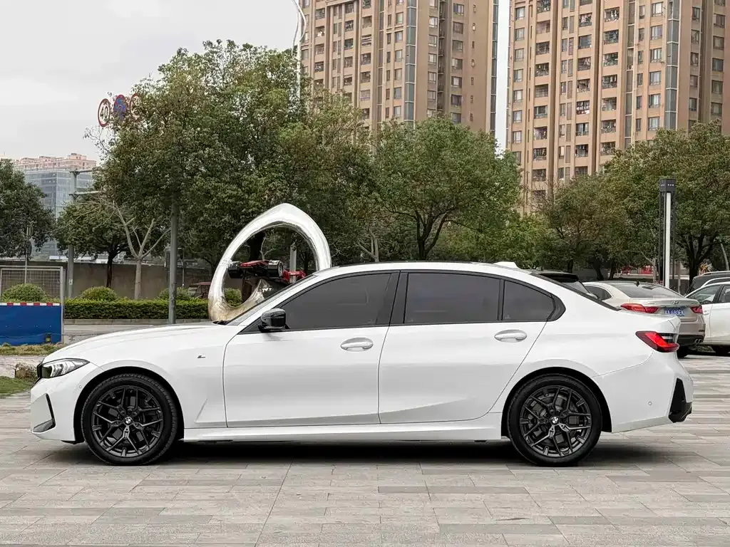 BMW 3 Series 2025 из CN, фото 7