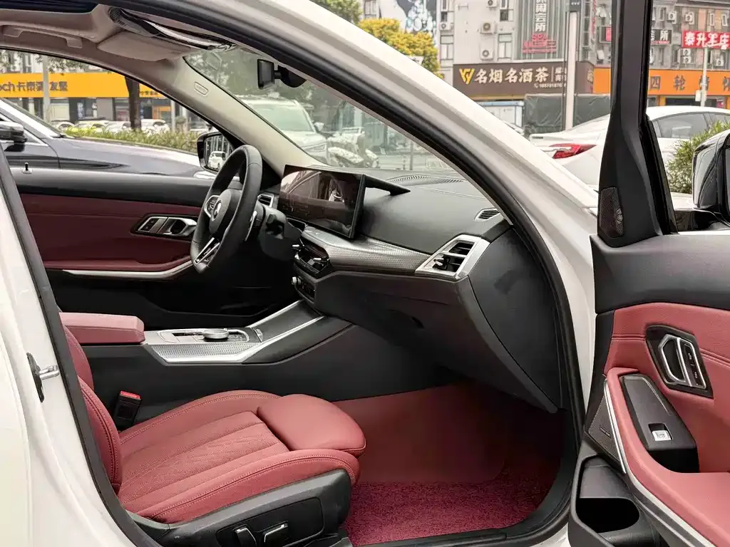 BMW 3 Series 2025 из CN, фото 8